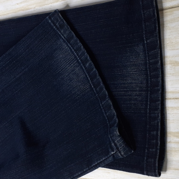 American Rag Cie Premium Straight Leg Factory Faded Blue Jeans Size 11 Short - Picture 12 of 16